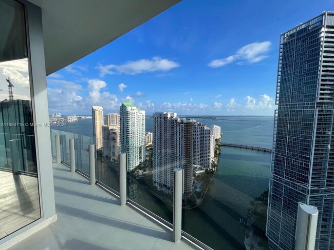 Foto del edificio - 300 Biscayne Blvd Way