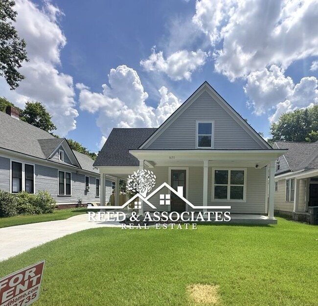Newly Built Property with Convenient Midto... - Newly Built Property with Convenient Midto... House