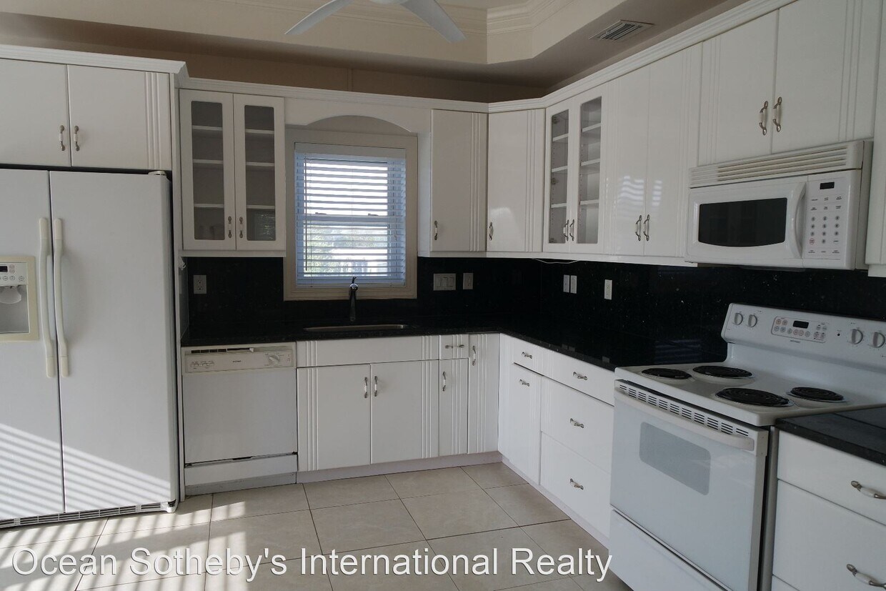 Building Photo - 3 br, 2 bath House - 6 Ventana Lane