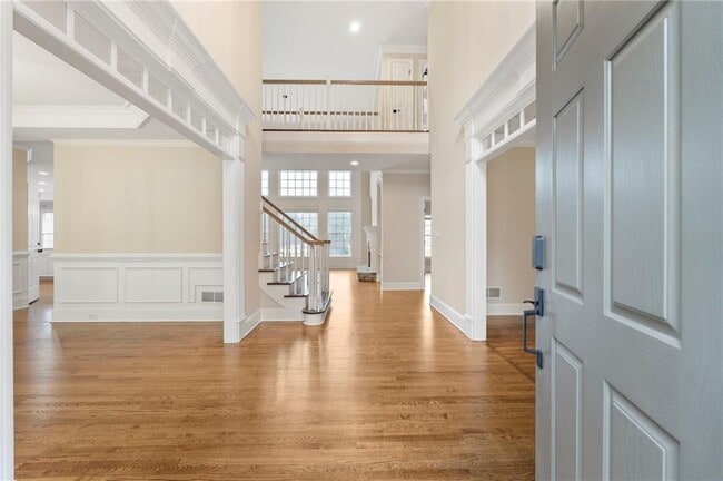 Building Photo - 870 Longstone Landing