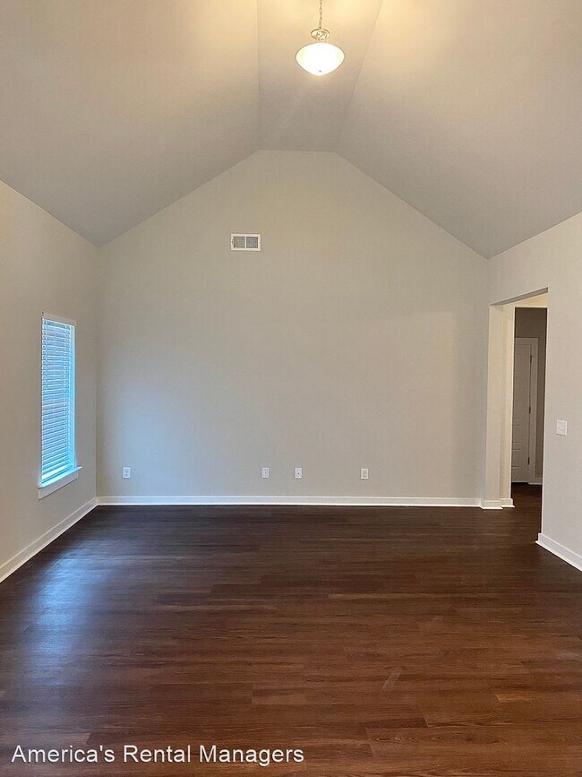 Foto del edificio - 4 br, 2 bath House - 37 Dreher Road