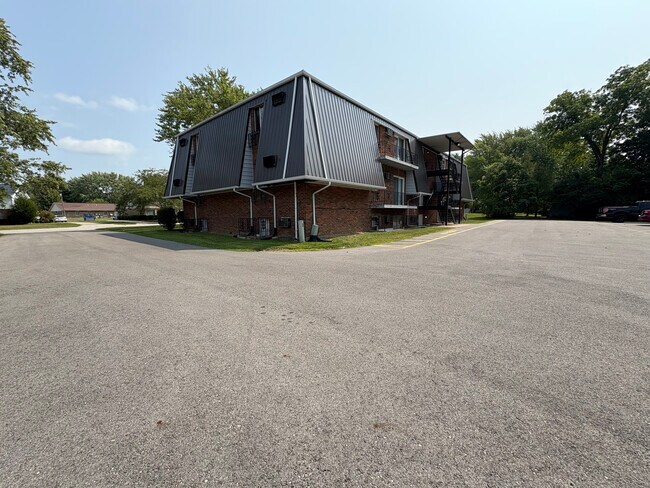 Foto del edificio - Spruce Apartments