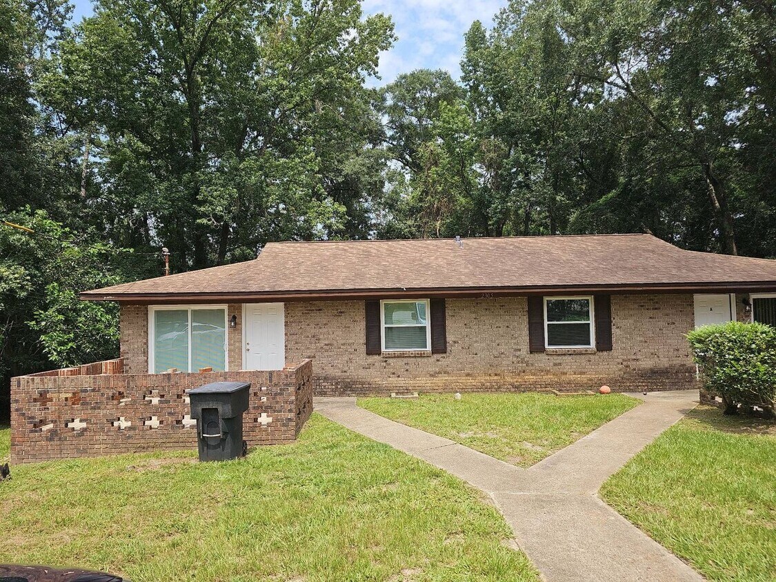 2305 Hartsfield Ct Unit H2305B, Tallahassee, FL 32303 Room for Rent in Tallahassee, FL