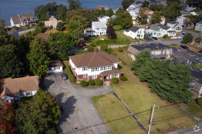 Aerial Photo - 505 Bullocks Point Ave