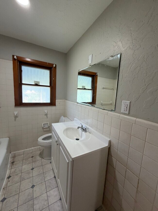 Foto del edificio - 1211 SW 24th St