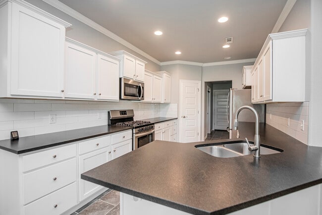 Photo - 3551 Butterfly Ave House