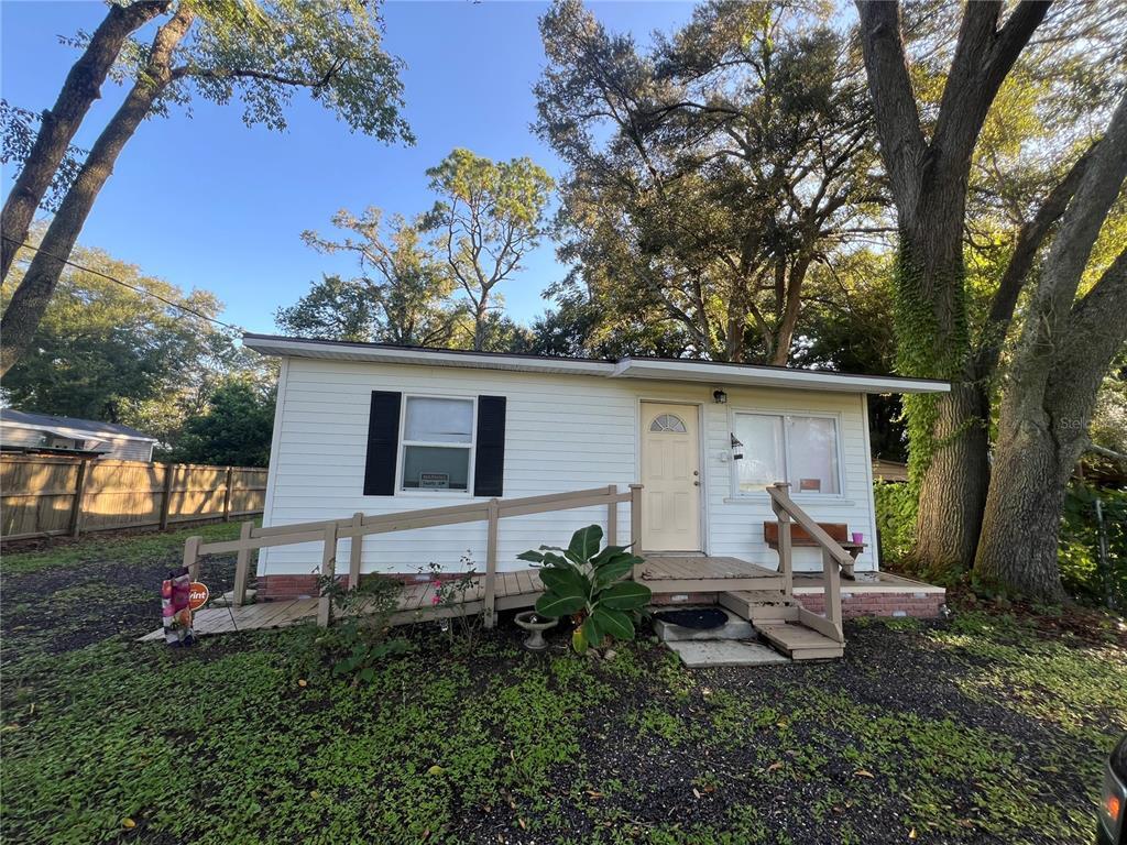 Foto principal - 3925 NE 92nd Pl