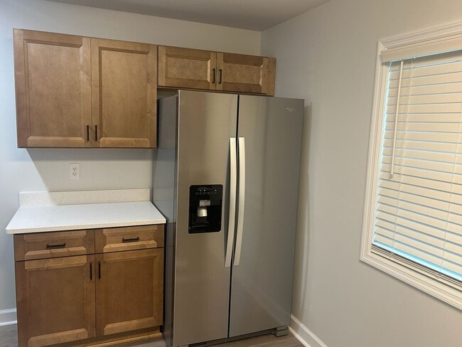 Building Photo - 2-Bedroom, 1-Bath House