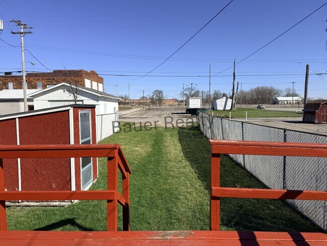 Foto del edificio - Three Beds, 1.5 Baths