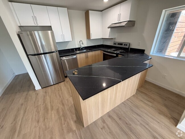 Newly Renovated Units - Kamden Place: Leasing Specials! Balconies,...