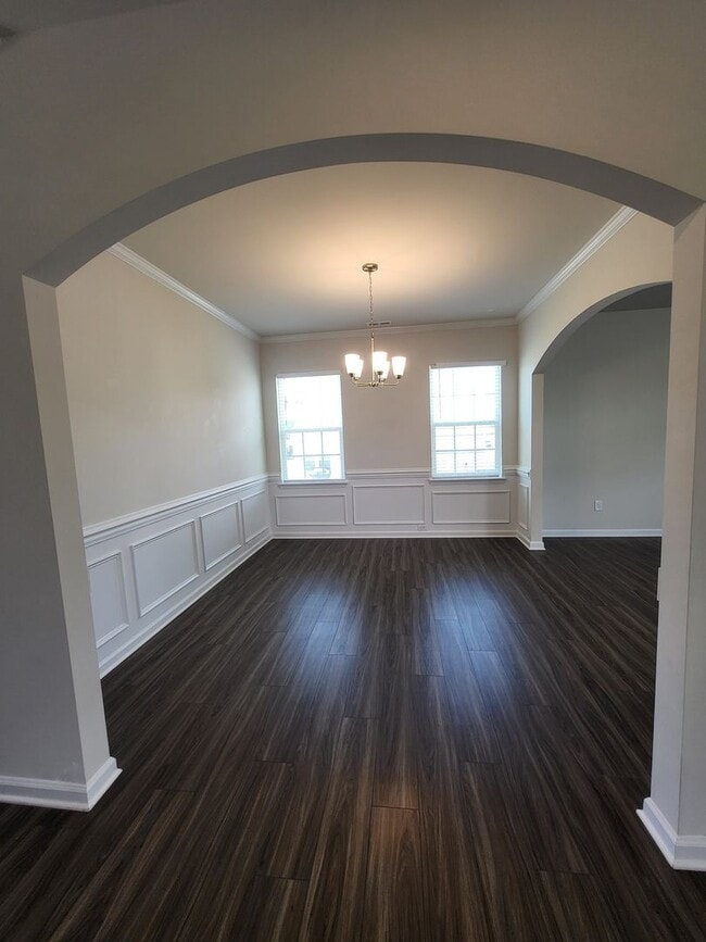 Foto del edificio - Beautiful 4BR/2.5BA Home in Gambill Forest