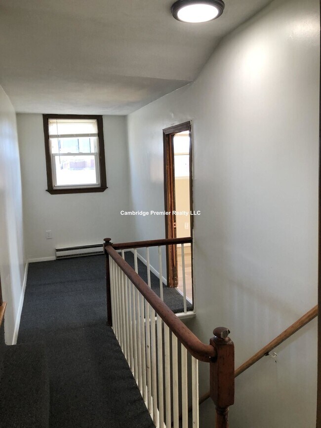 Foto del edificio - 74 Thorndike St