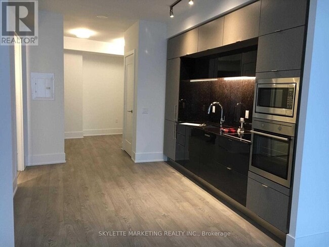 Photo du bâtiment - 10 York St