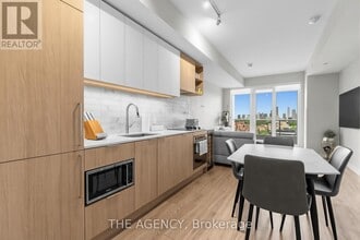 Building Photo - 2020 Bathurst St