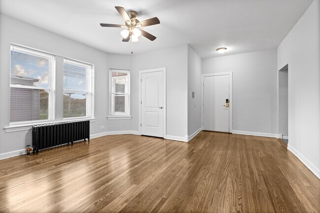 Foto del edificio - 1724 W Juneway Terrace