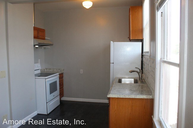 Building Photo - 1737 Chestnut St