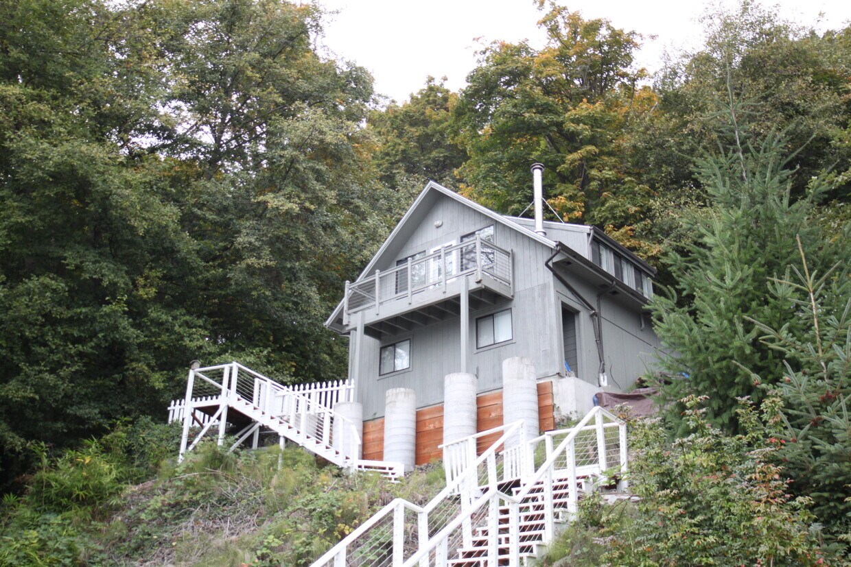 Primary Photo - 9983 SW Northilla Rd