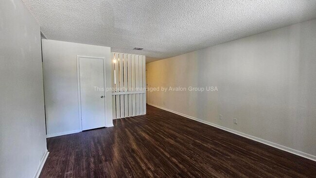 Foto del edificio - 5348 Westchase Ct