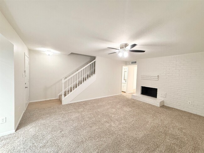 Foto del edificio - 1497 Springrock Ln