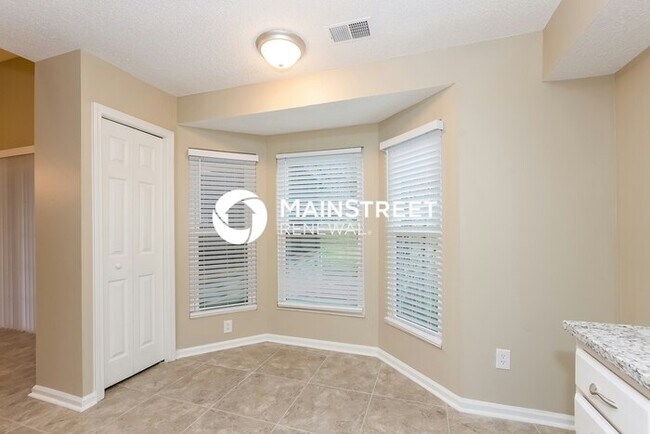 Foto del edificio - 3 Bedroom Pet-Friendly Home in Charlotte, NC with Main Street Renewal