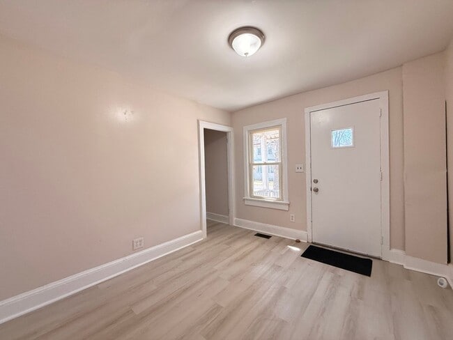 Building Photo - 243-245 South