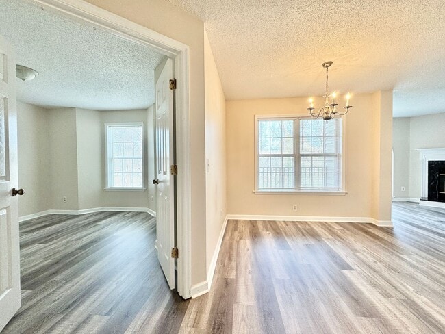 Building Photo - 6704-G W Friendly Ave