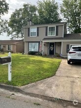 Building Photo - 916 Chatsworth Dr