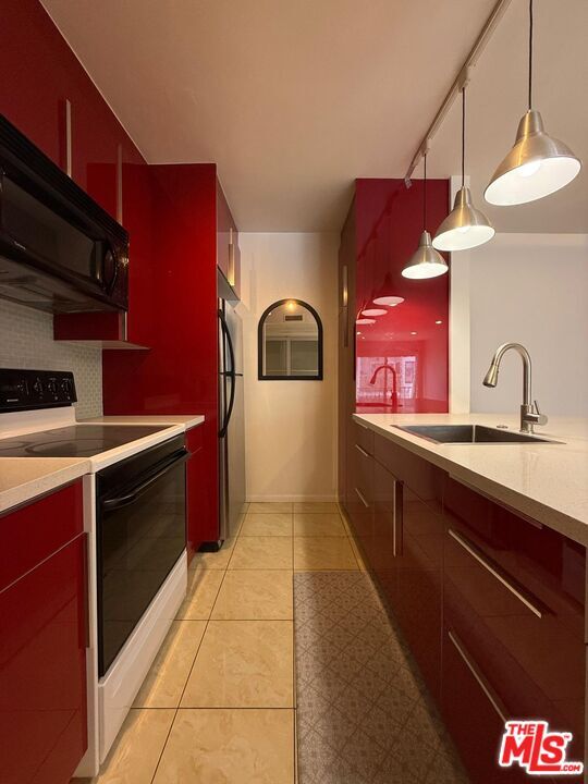 Foto del edificio - 5257 Radford Ave