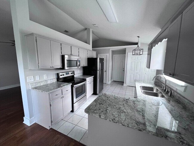 Foto del edificio - 8311 Hunters Ridge Trail