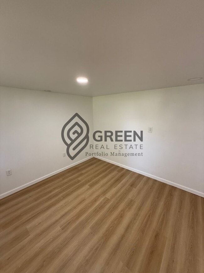 Foto del edificio - 735 N Schuyler Ave