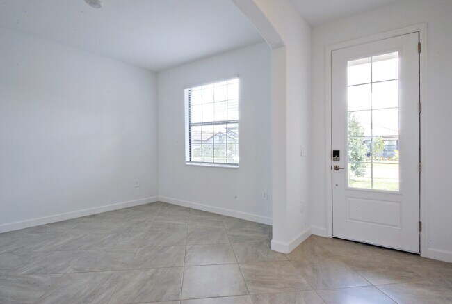 Building Photo - 15851 Islandwalk Ave