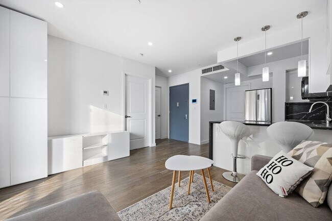 Building Photo - 2491 Ocean Ave