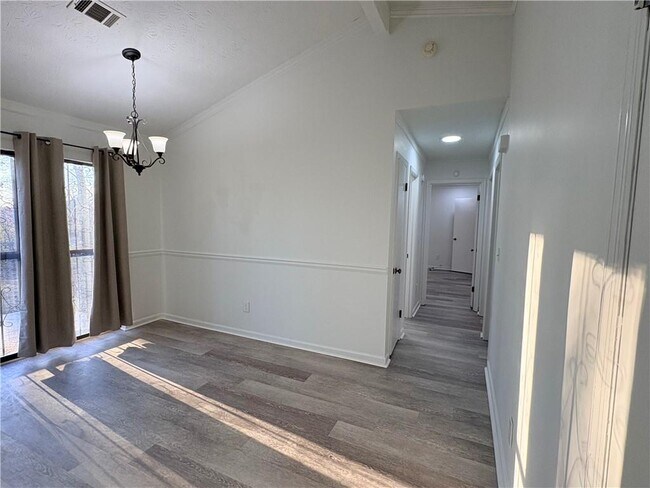 Foto del edificio - 3929 Flakes Mill Rd