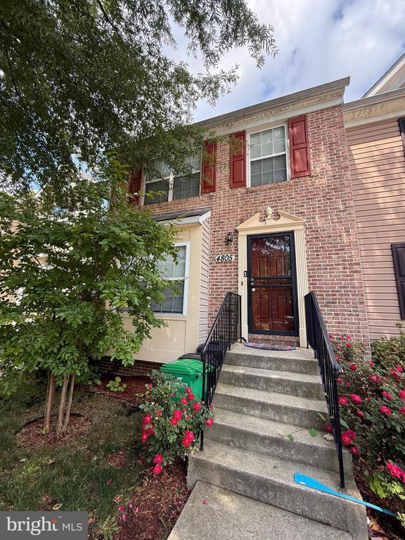 Foto del edificio - 4805 Springmaid Ln