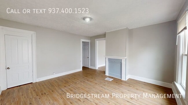 Building Photo - Fully Renovated 4 Bedroom, 1.5 Bath House ...