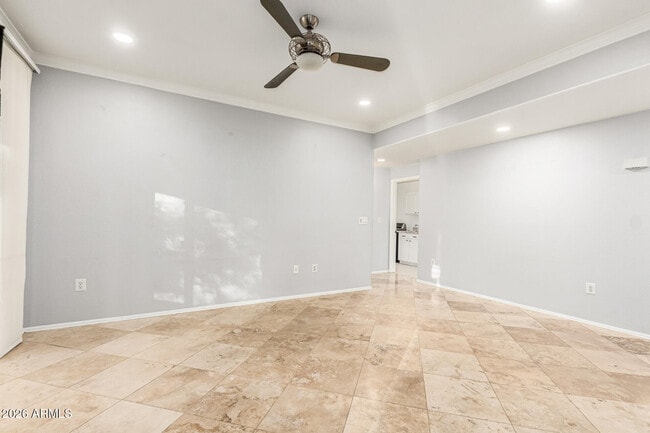 Foto del edificio - 2992 N Miller Rd