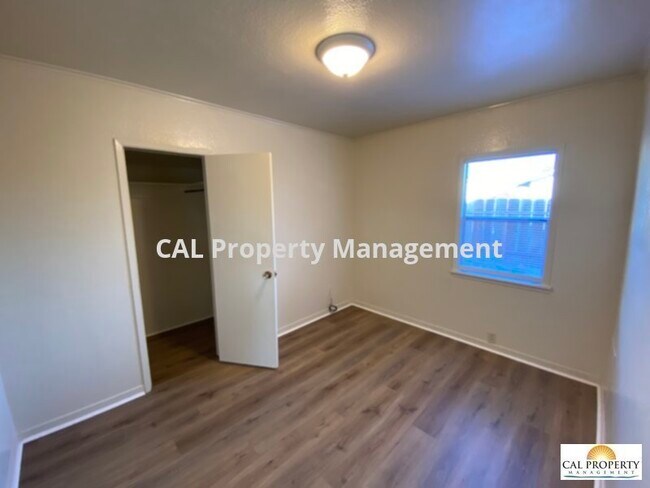 Building Photo - Two bedroom one bath house in South Salinas!
