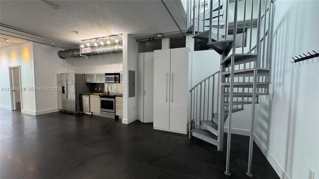 Foto del edificio - 1700 Meridian Ave