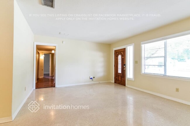 Building Photo - 1208 Lorie Cir