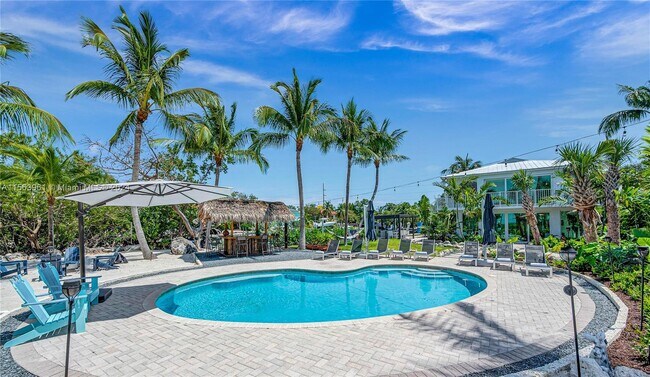 Foto del edificio - 76414 Overseas Hwy