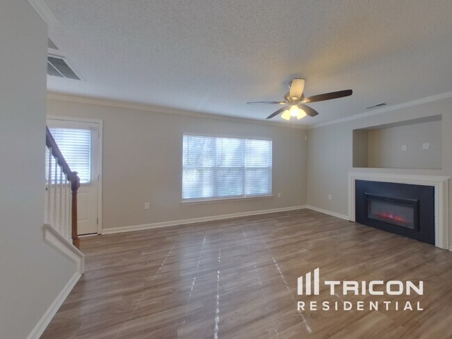 Building Photo - 7310 Ravanna Dr