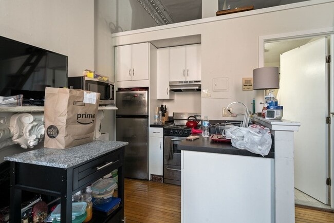 Building Photo - 701-703-703 Massachusetts Ave