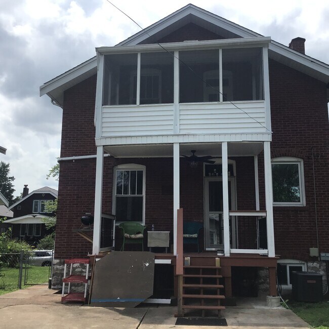 Foto del edificio - 5253 Murdoch Ave