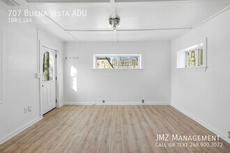 Building Photo - 707 Buena Vista Ave