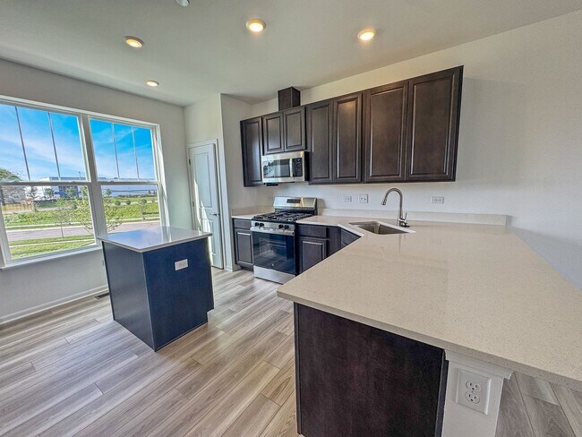 Foto del edificio - Step into modern living with this brand-ne...
