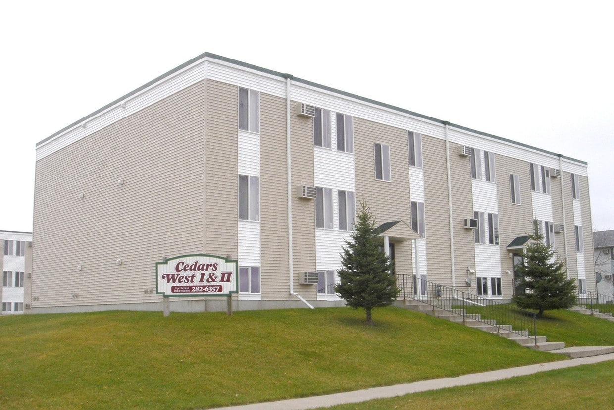 Primary Photo - Cedars West Apartments