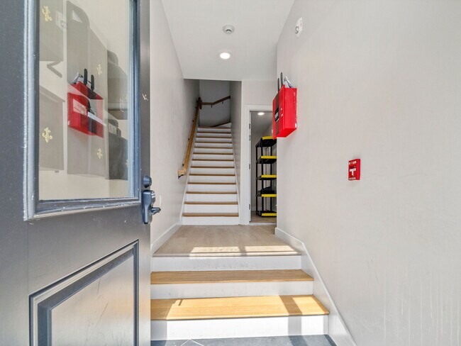 Foto del edificio - 176 Salem St