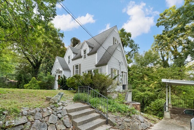 Photo - 783 Sanders Road House
