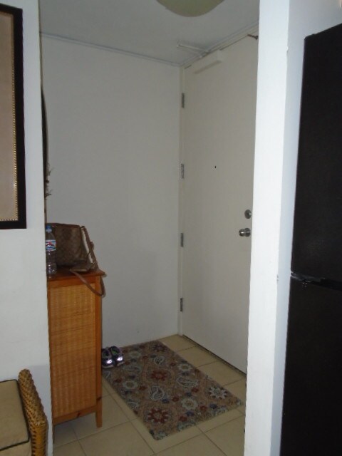 Building Photo - 430 Kaiolu St