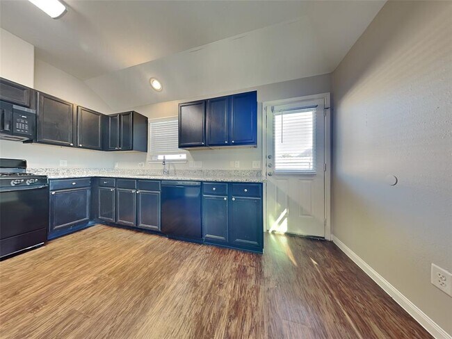 Building Photo - 21426 Wilona Way